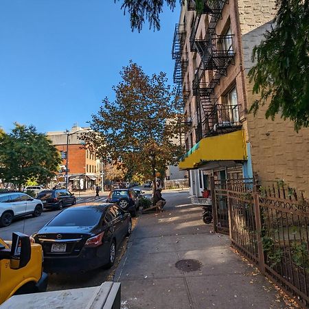 Ferienwohnung Fawlty Towers In Williamsburg New York Exterior foto