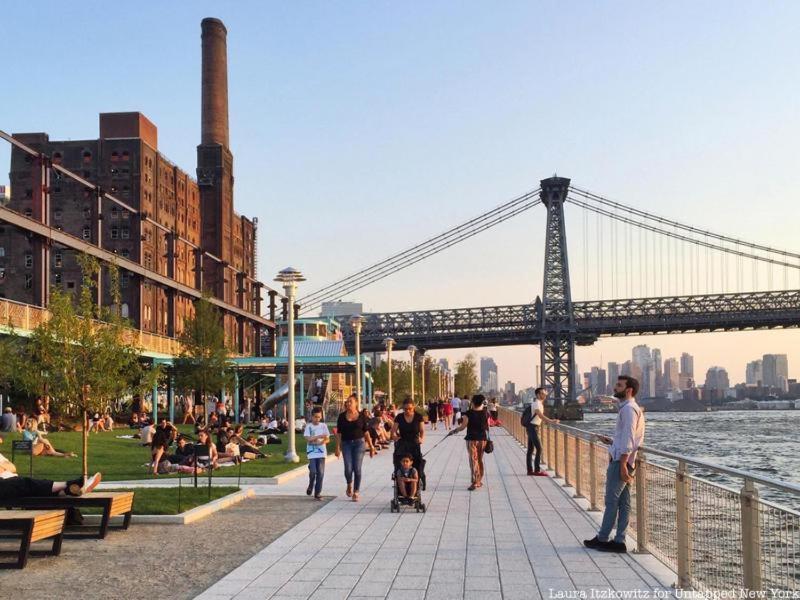 Ferienwohnung Fawlty Towers In Williamsburg New York Exterior foto
